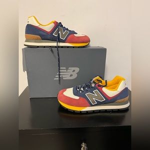 New Balance 574 Rugged Natural Indigo Earth Red Sneaker ML574DNY (ALMOST NEW)